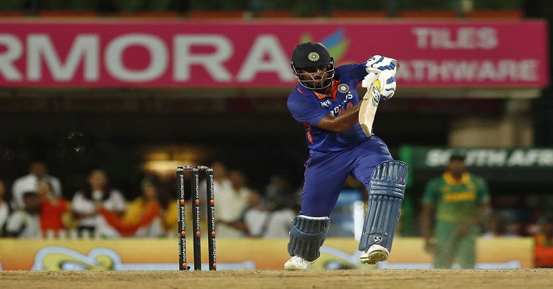 IND vs SL: आकाश चोपड़ा ने पहले टी20 के लिए चुनी टीम इंडिया की प्लेइंग 11, संजू सैसमन को दी जगह, देखें लिस्ट