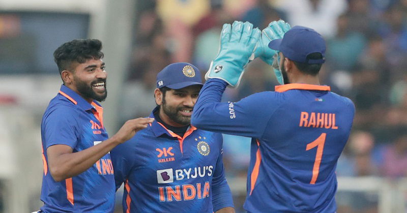 IND vs SL : रोहित शर्मा के इस मास्टरस्ट्रोक से भारत को मिली एतिहासिक जीत, श्रीलंका को 317 रन से दी करारी मात