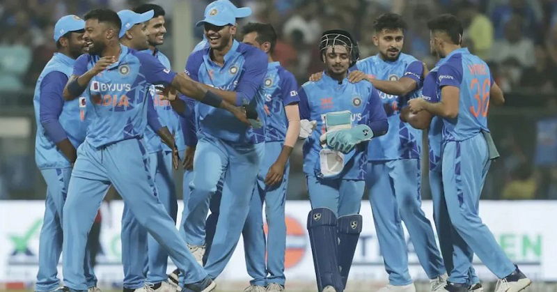 IND vs SL: आखिरी ओवर में चाहिए थे 13 रन, अक्षर पटेल ने ऐसे पलटी बाजी और श्रीलंका के जबड़े से छीन ली जीत