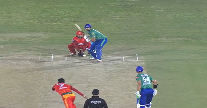 6,6,6,6...रोहित शर्मा के साथी क्रिकेटर ने पाकिस्तान में बल्ले से मचाया तहलका, 222 के स्ट्राइक से ठोके रन