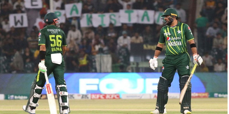 बाबर आजम की एक छोटी गलती पड़ी पाकिस्तान टीम पर भारी, न्यूजीलैंड के खिलाफ 4 रन से मिली करारी हार