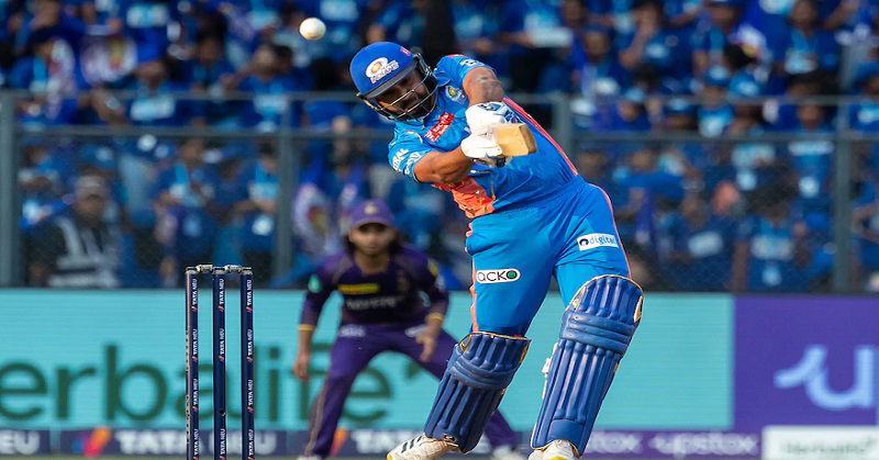 आईपीएल में हिटमैन रोहित शर्मा ने लगाई रिकाॅर्ड्स की झड़ी, कोहली -वॉर्नर के क्लब में मारी एंट्री