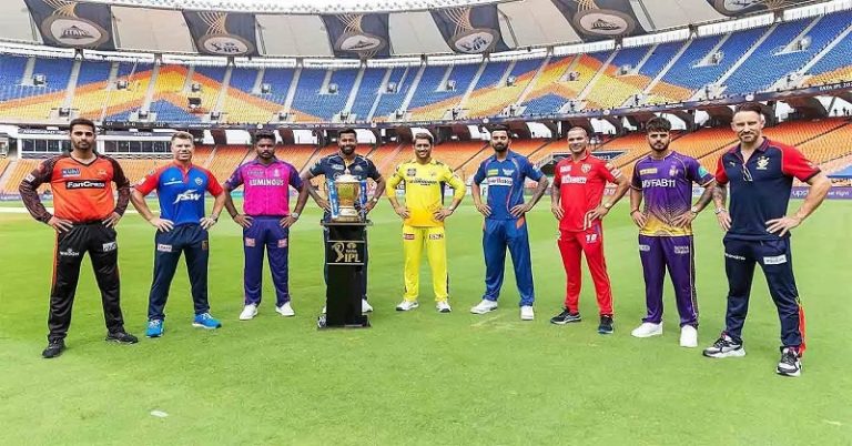 IPL 2023 के प्वाइंट टेबल में भारी उलटफेर, प्लेऑफ की रेस से बाहर हुई ये टीमें, जानें पूरा गणित