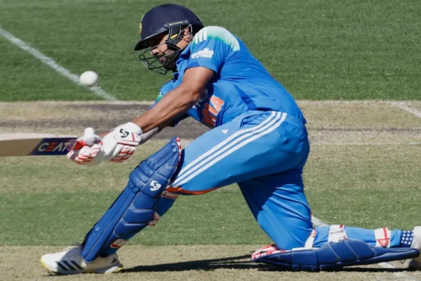 रोहित शर्मा ने लगाई रिकॉर्ड्स की बारिश, साल 2025 में 1-2 नहीं बल्कि बना डाले पूरे 50 ऐतिहासिक रिकॉर्ड