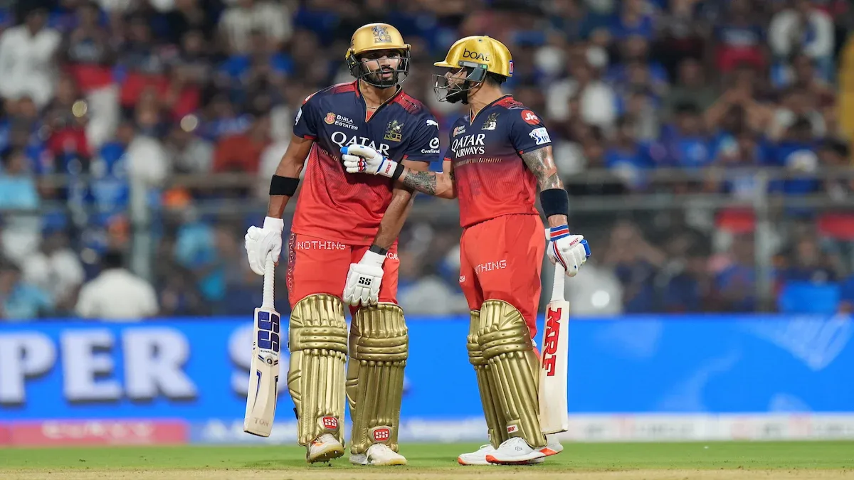 12 चौके, 3 छक्के… विराट कोहली के साथी ने बल्ले से मचाया तहलका, शतक ठोक खटखटाया टीम इंडिया का दरवाजा